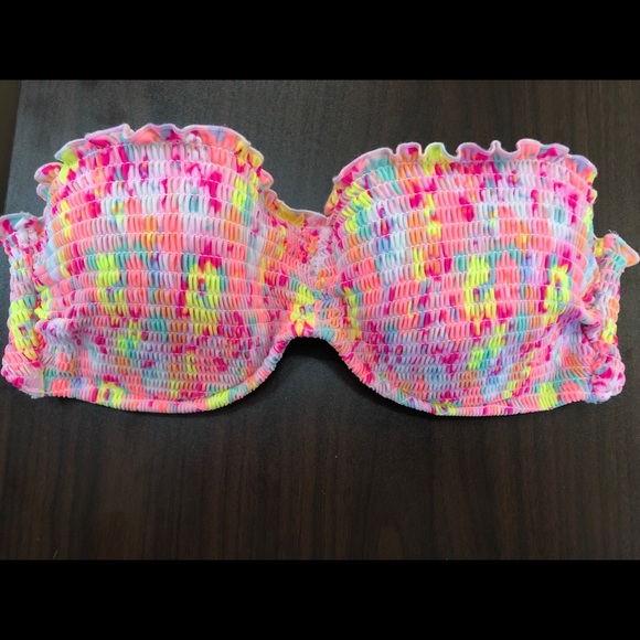 Victoria's Secret Other - Victoria’s Secret multi-colored bikini top
